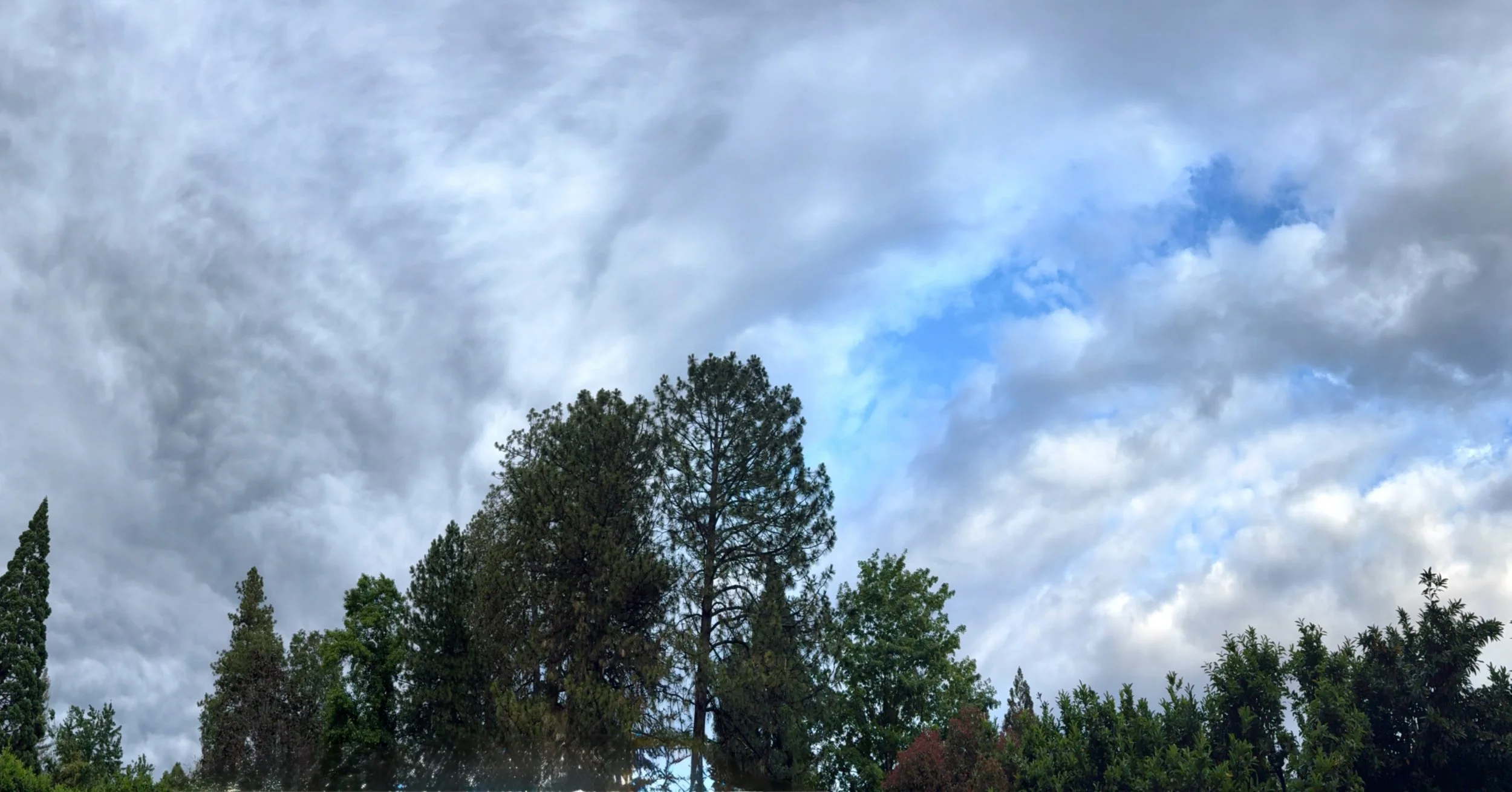 To you, I send the blue in the sky as the storm clears. To you, I send the clearing blue 🩵