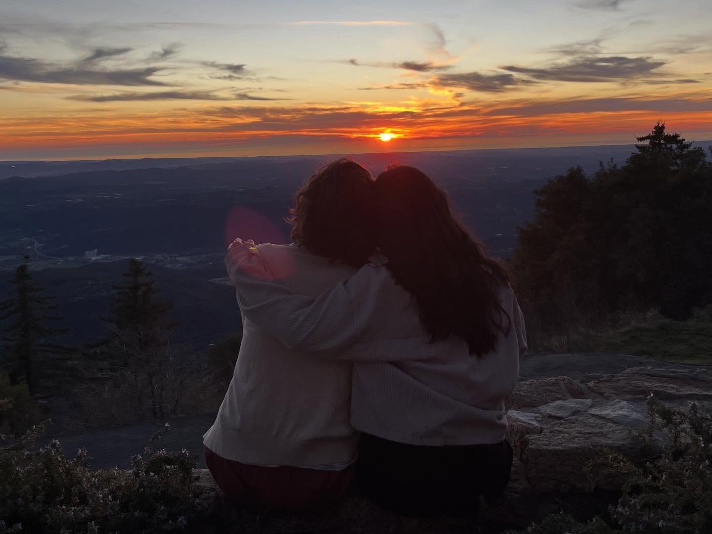 What a peaceful way to bring in 2026!🌅

The retreat this weekend was full of quiet contemplation and serene landscapes &ndash; what a gorgeous and fruitful weekend.

Here are some snapshots of contemplating God&rsquo;s glory between the hours well s