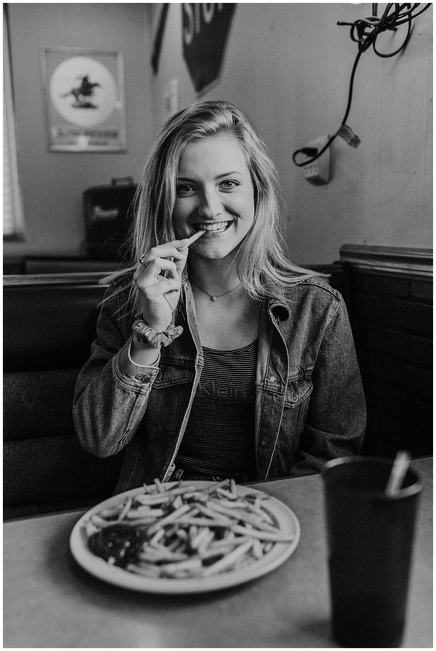 lincoln_nebraska_senior_portrait_photographer_haley_chicoine_adenturous_session_0057.jpg