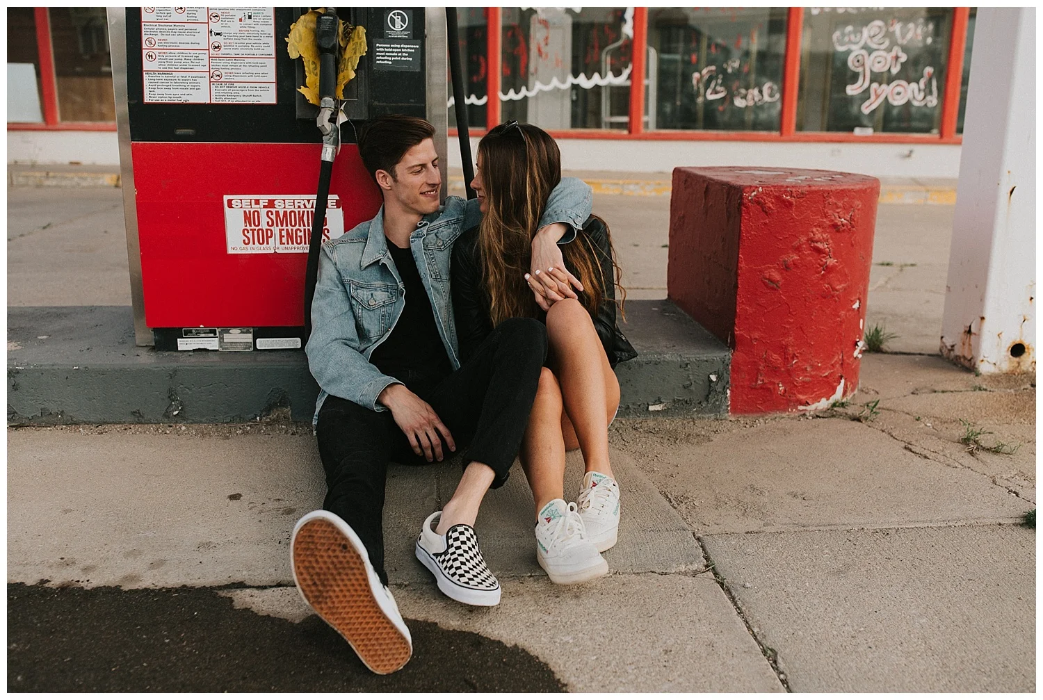 romantic_adventurous_engaement_photographer_wedding_nebraska_love_photography_0002.jpg