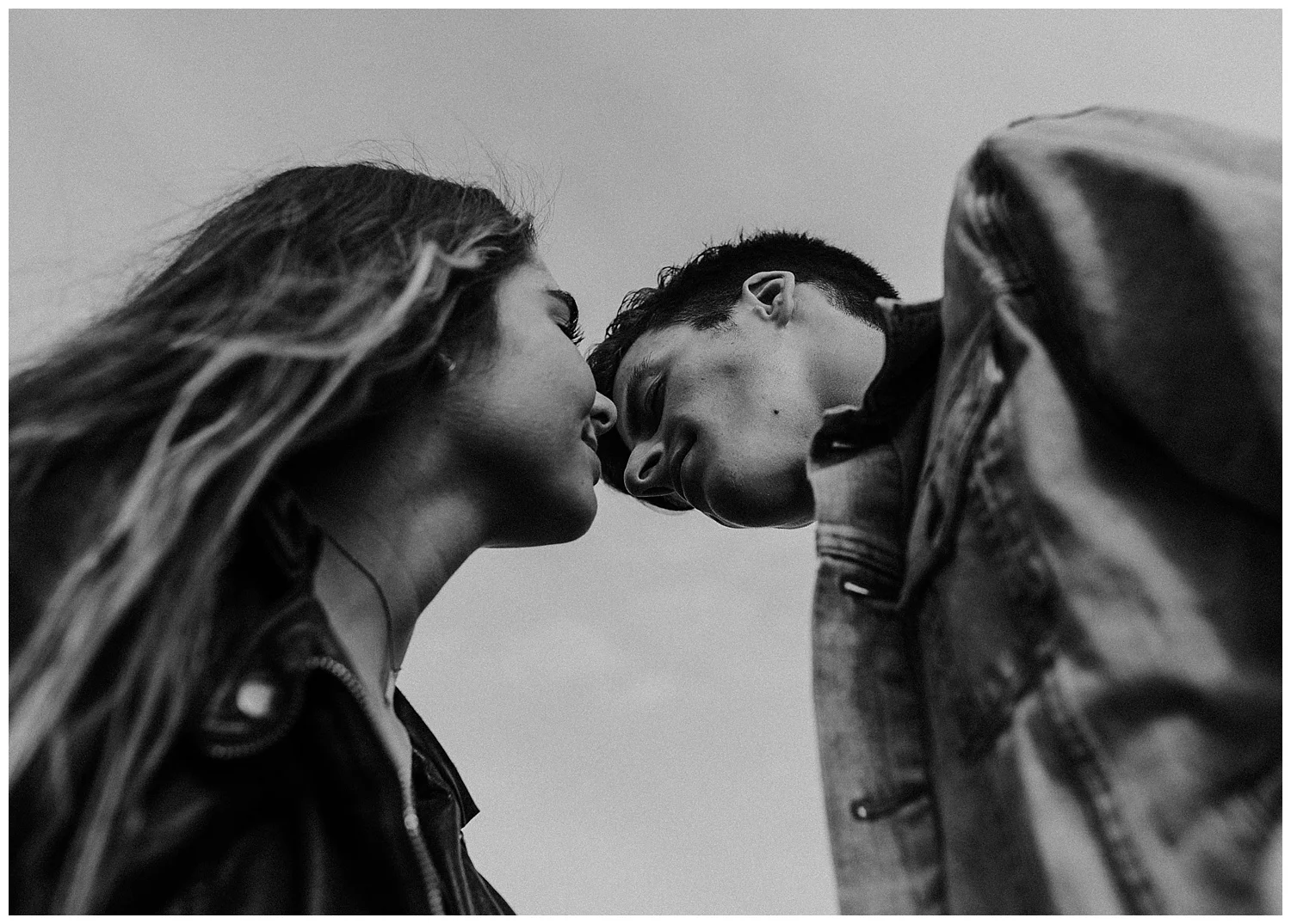 romantic_adventurous_engaement_photographer_wedding_nebraska_love_photography_0017.jpg