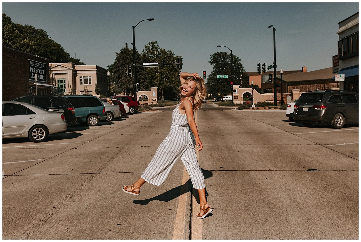 beautiful_senior_portraits_lincoln_nebraska_photographer_sunset_inspiration_outfits_haleychicoine_0014.jpg