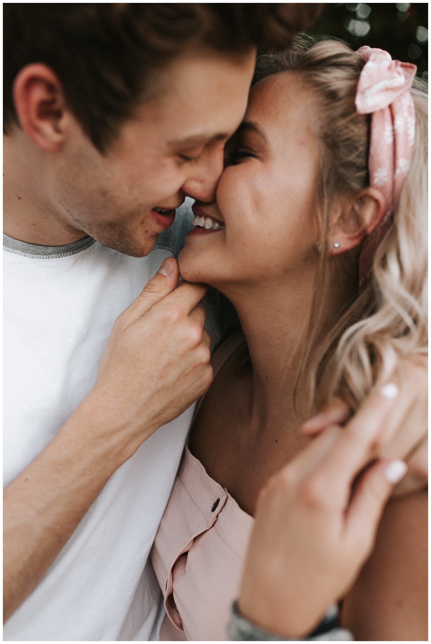 midwest_adventurous_love_session_haley_Chicoine_wedding_photographer_intimate_nebraska_photography_0055.jpg