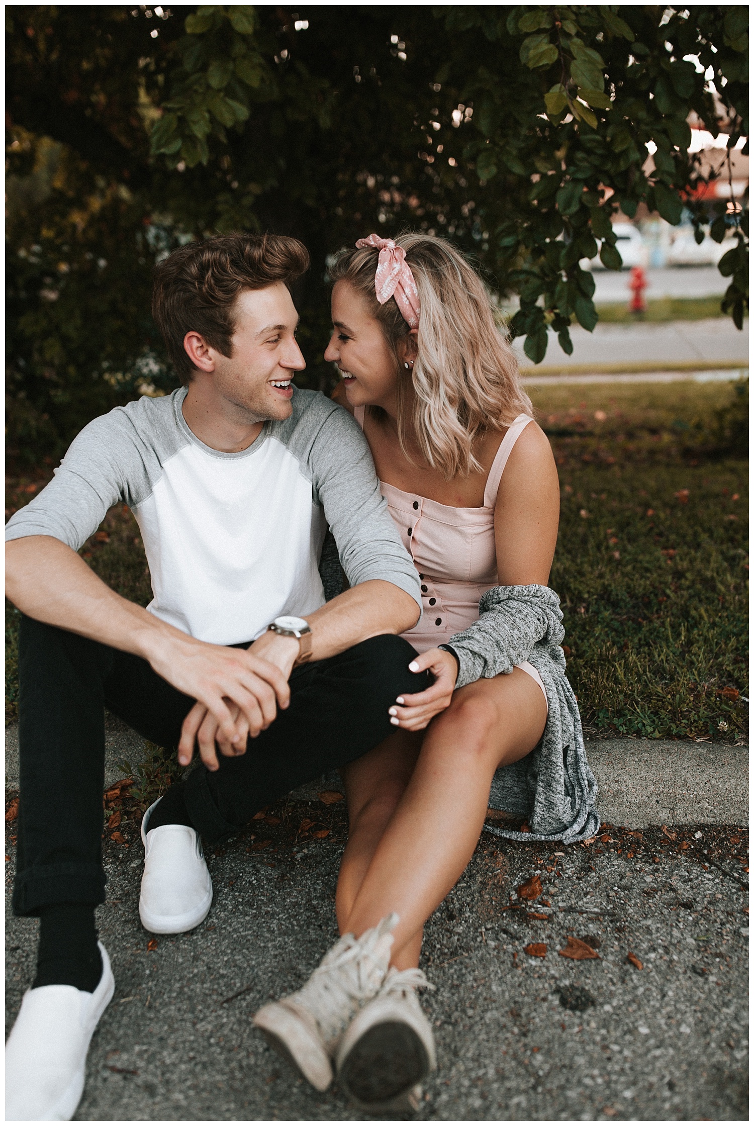 midwest_adventurous_love_session_haley_Chicoine_wedding_photographer_intimate_nebraska_photography_0058.jpg
