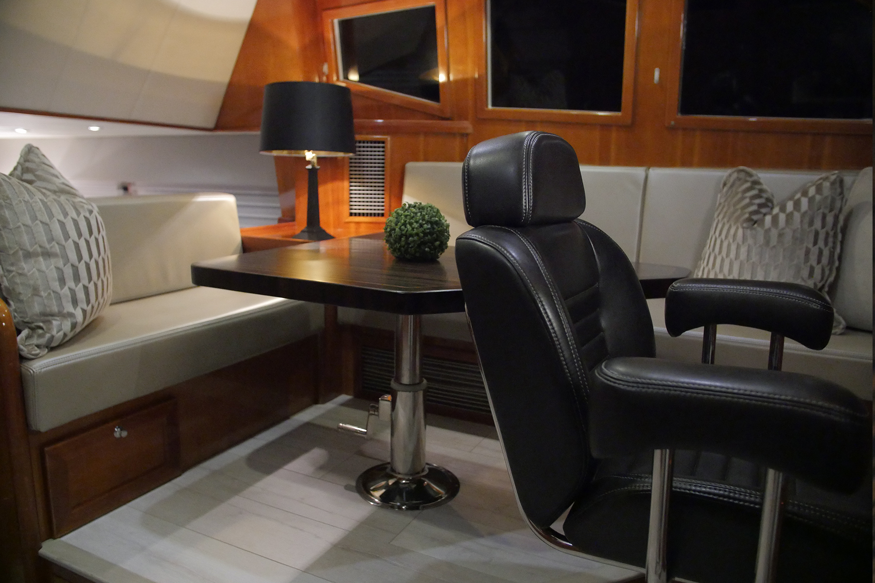 PilotHouse-3-correction.jpg