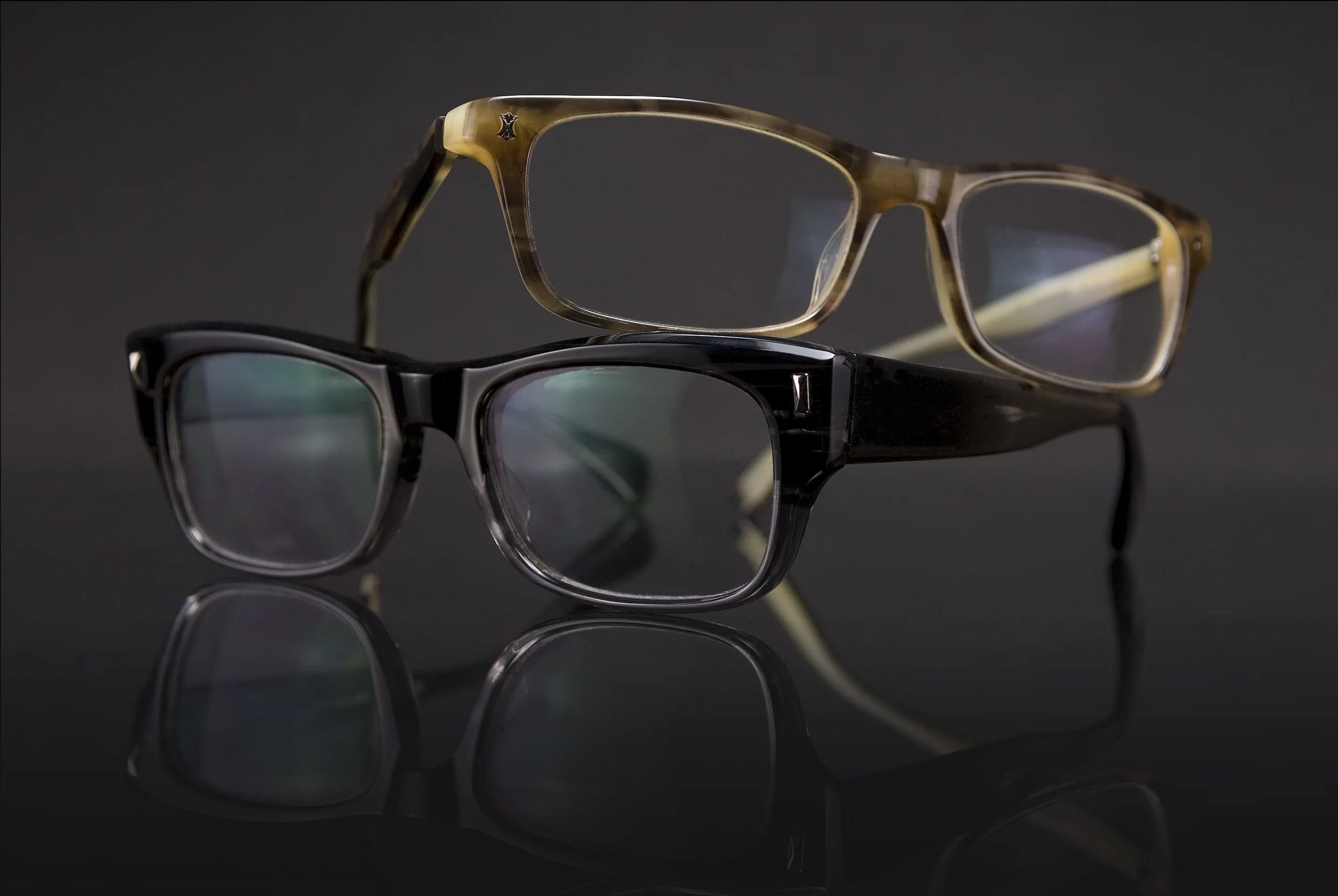 Portfolio-Glasses-BlackReflective093-v2.jpg