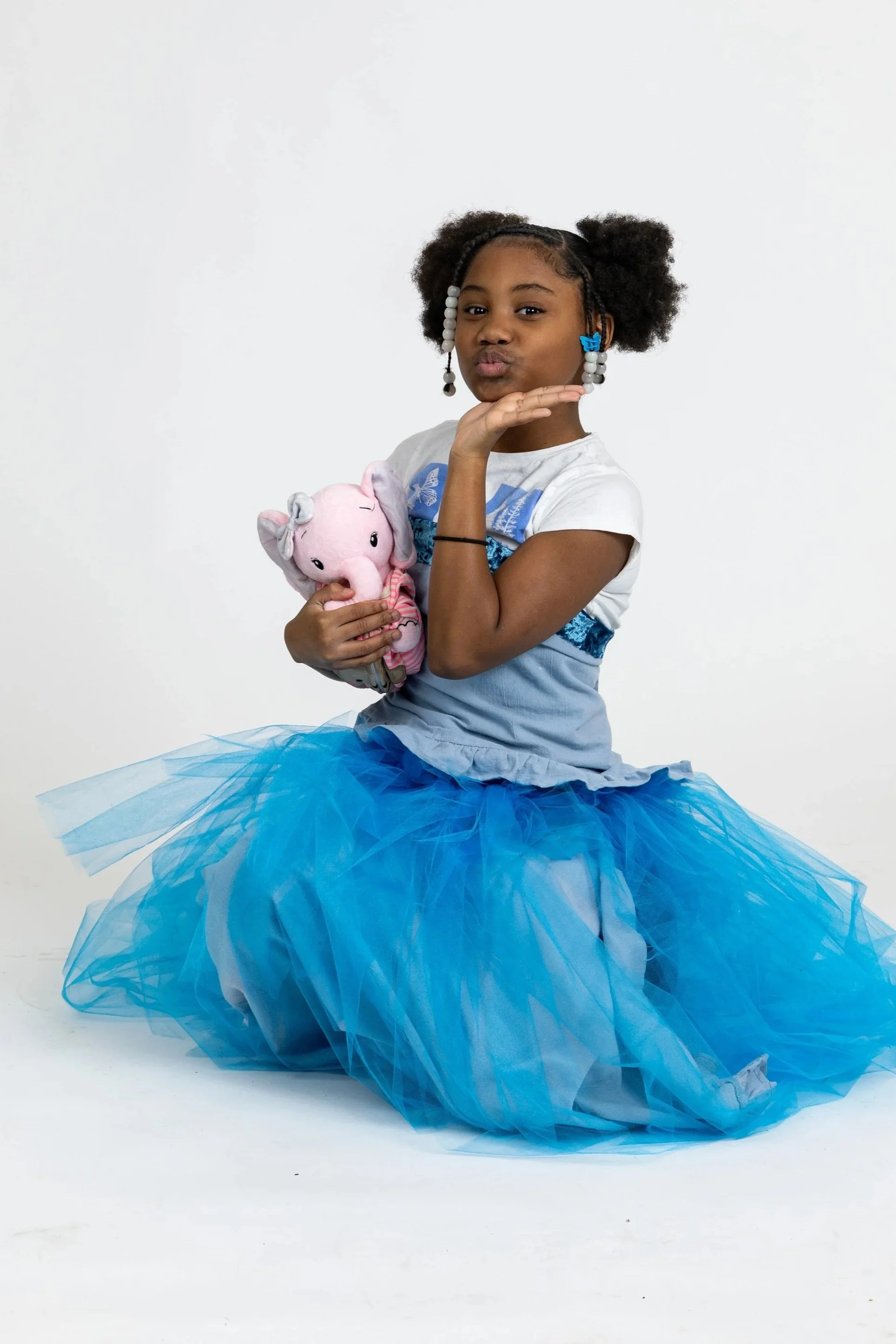 2025.12.18_ArtBuddies_Portraits_369x.jpg