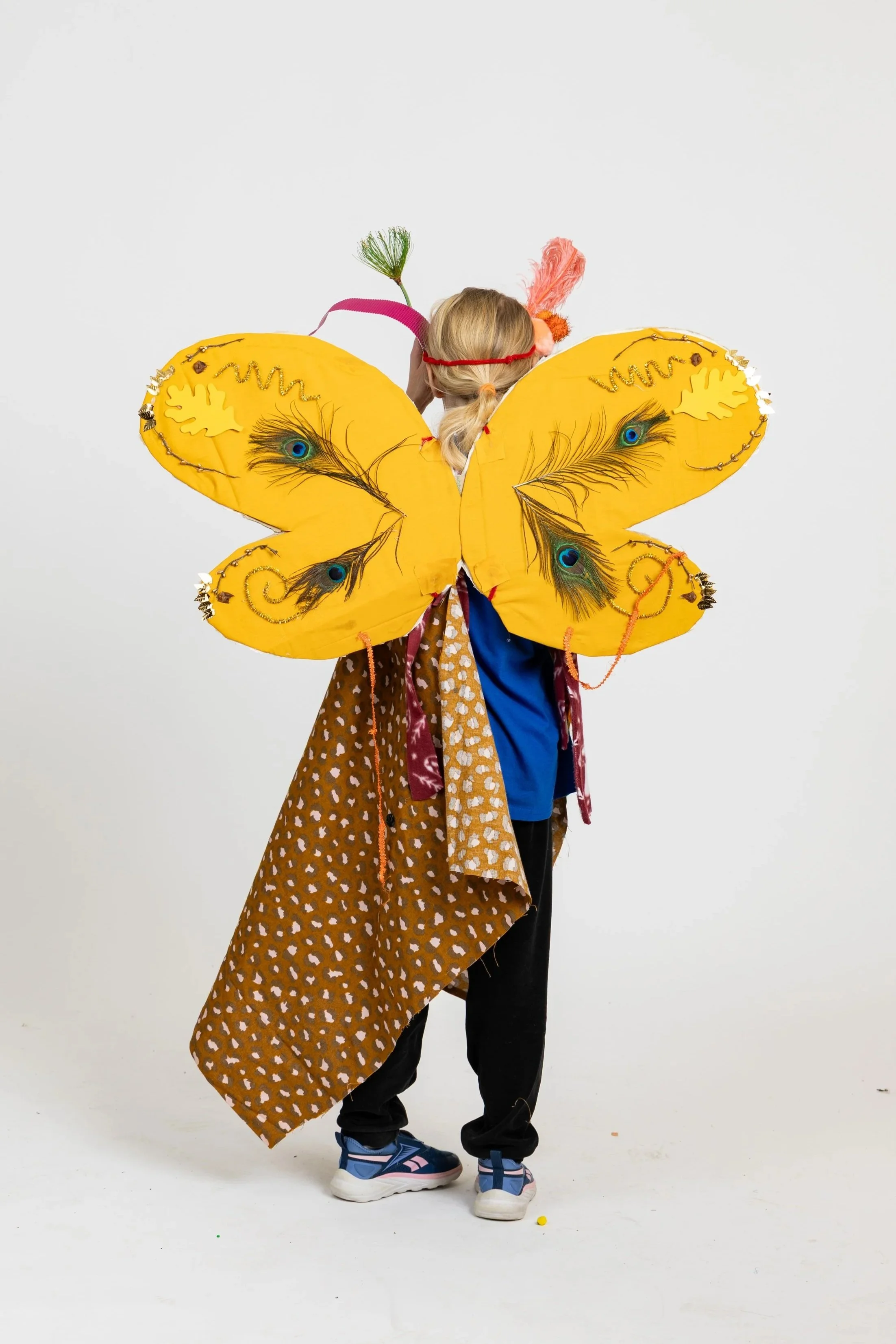 2025.12.18_ArtBuddies_Portraits_436x.jpg