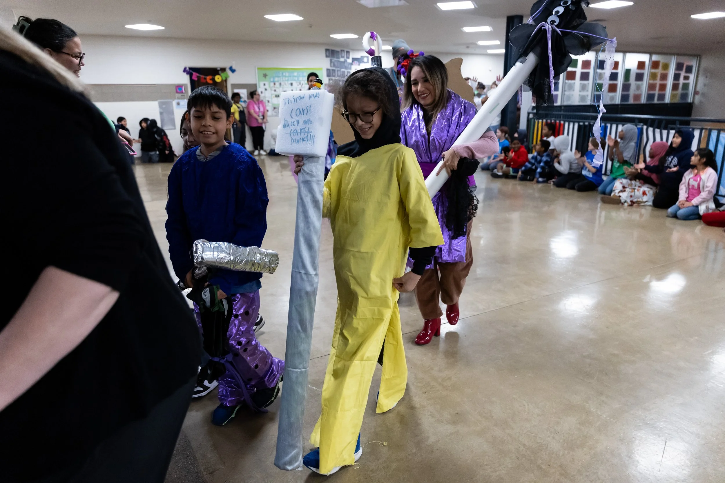 2025.12.18_ArtBuddies_Parade_217x.jpg