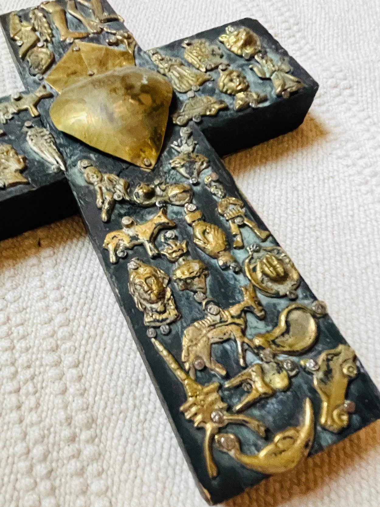 Black Gold Heart SIDE 2.jpg