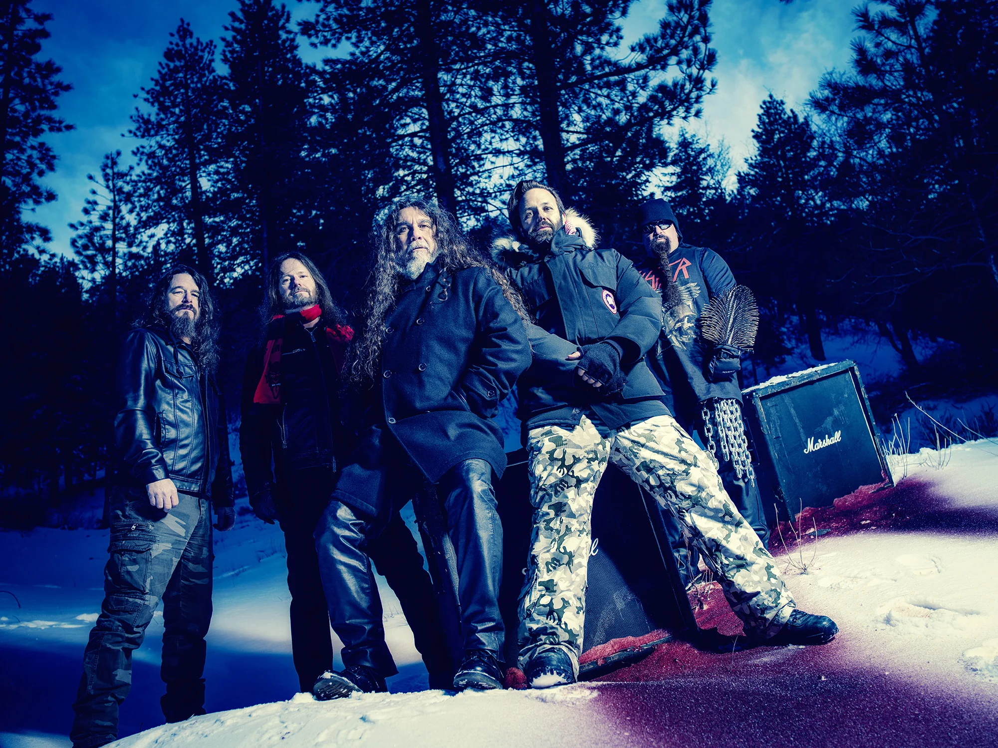 SLAYER with director BJ McDonnell on the set of the "Pride in Prejudice" video in the mountains of Wrightwood, CA, 2/2/16 L-R: Paul Bostaph, Gary Holt, Tom Araya, BJ McDonnell, Kerry King Photo credit: Martin Hauser