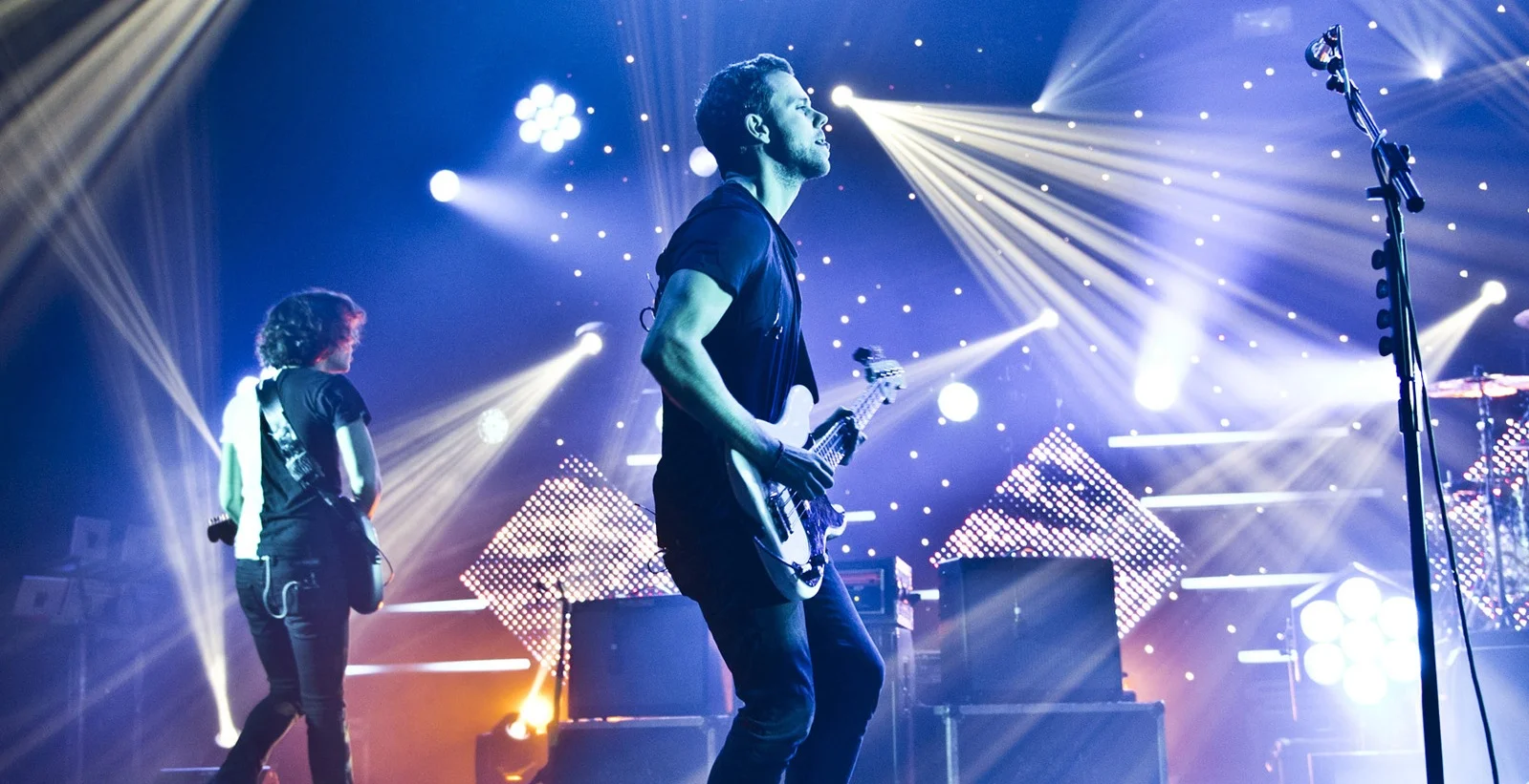 M83 Finishes New Album