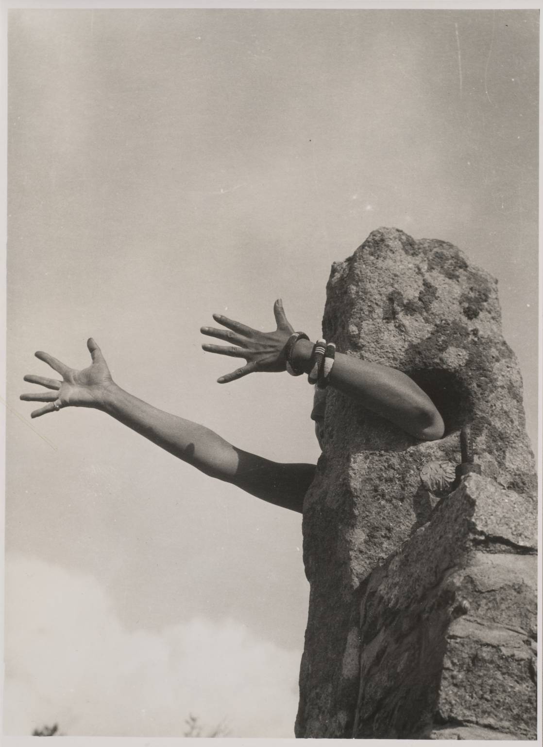 Je tends les bras , Claude Cahun, 1931