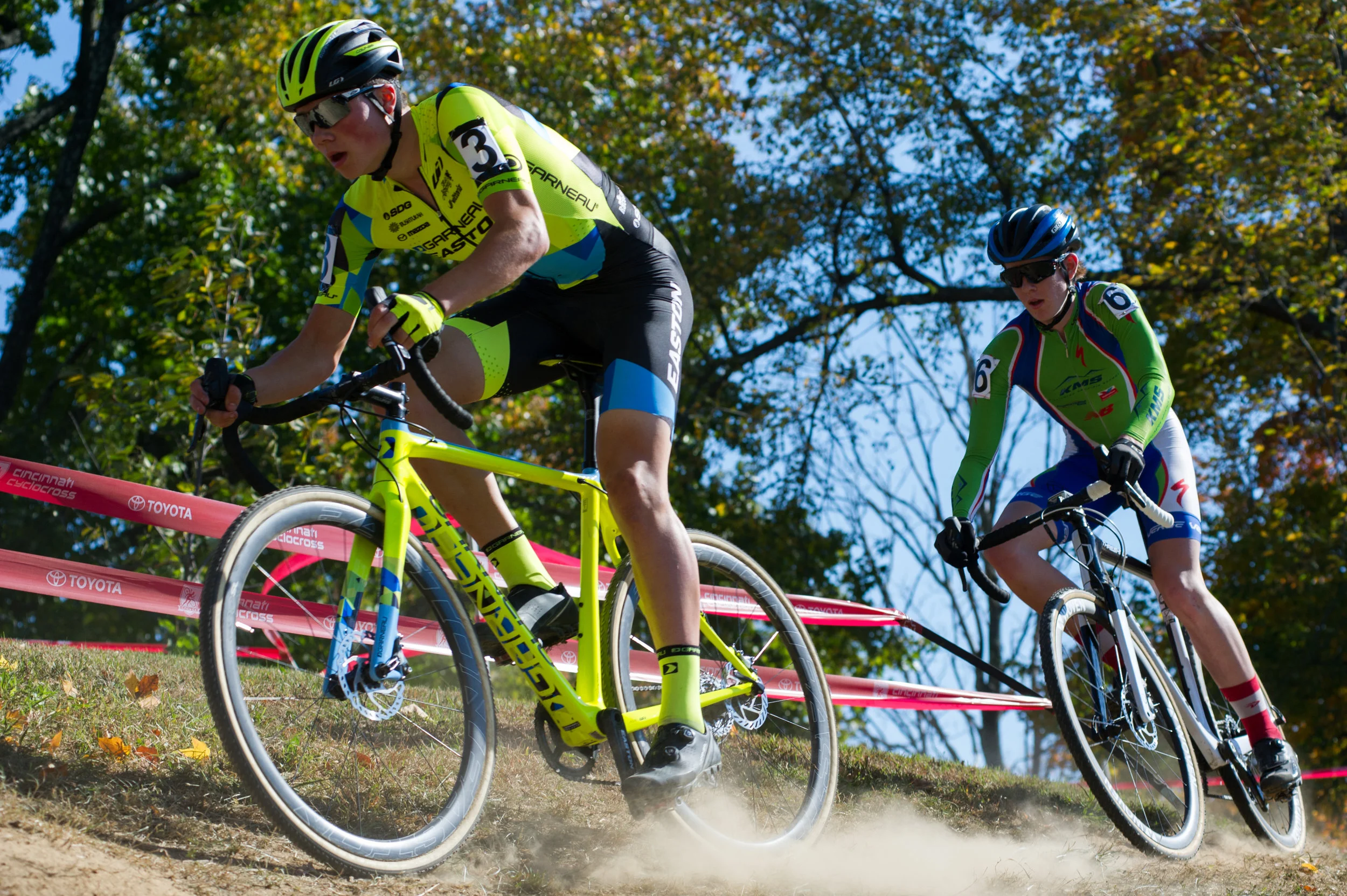 2016102912571083-cxpanamchamps.jpg