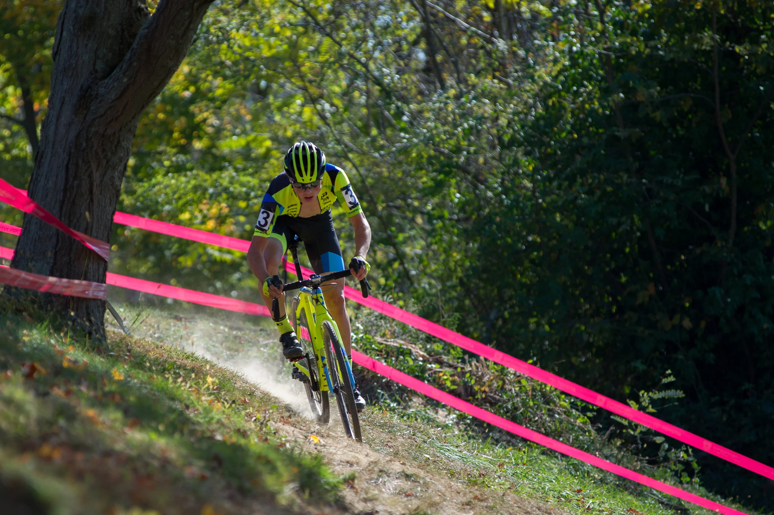 2016102913185696-cxpanamchamps.jpg