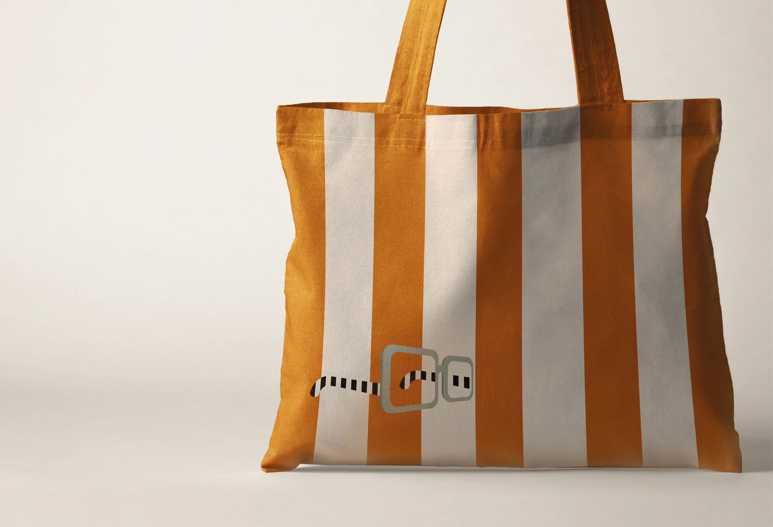 Tote bag entrevues.jpg