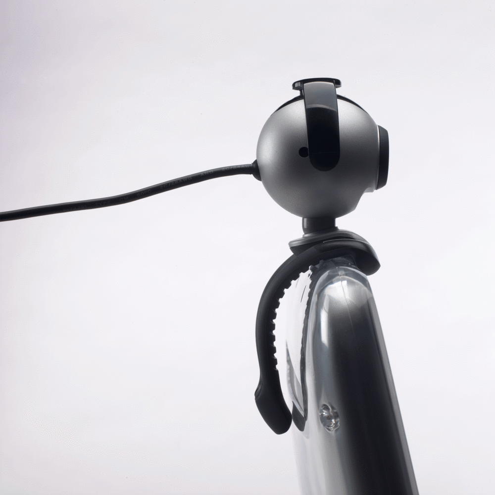 logitech-quick-cam-side-time-motion.gif