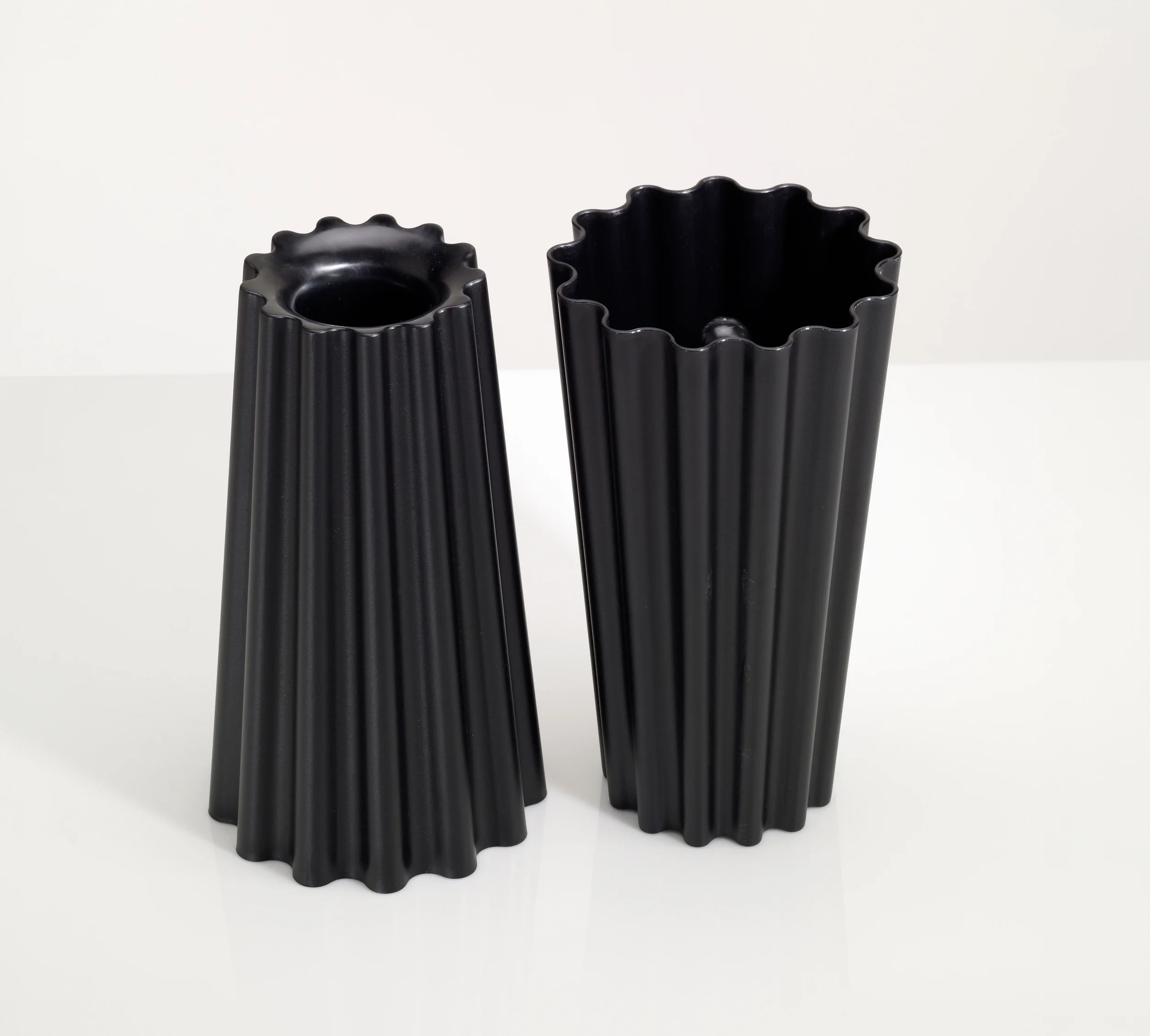 One-or-a-Bunch-two-Black-vases.jpg