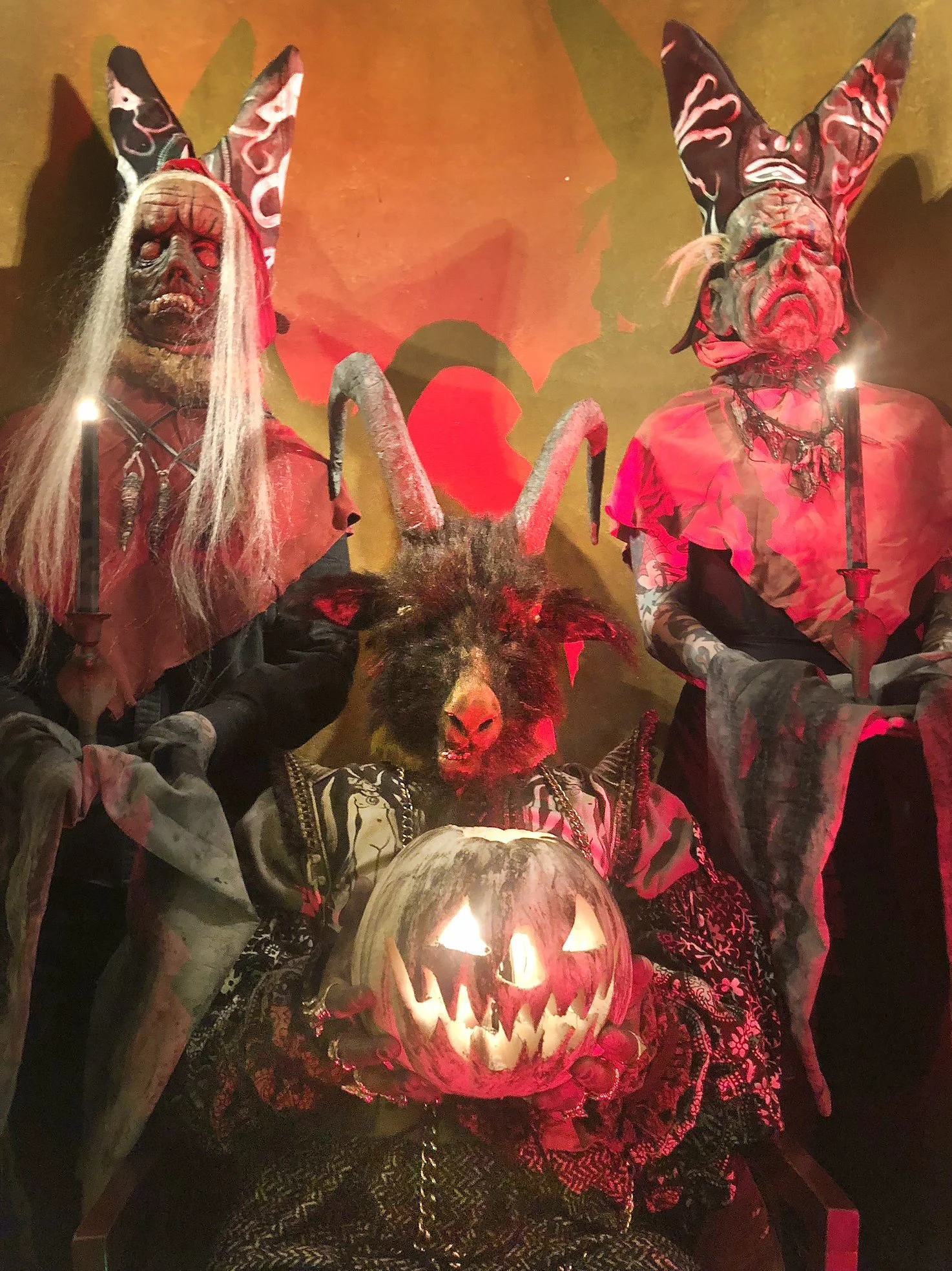 Collaboration with Svenpuss costumes and Pumpkin Pulp Productions Masks
Model: Brad Cannon

