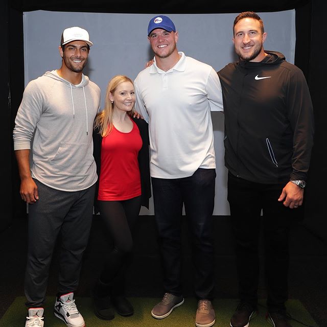 Looking forward to a great season for these dudes. Congratulations @49ers on the opening game day win!😃🏈❤️🙌🏻
#49ers #niners #goniners 🤘🏻
📸: Terrel Lloyd @49ersofficialphotog
