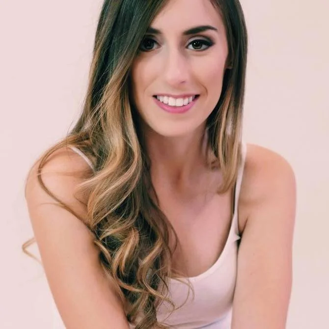 $30k week, 6 figure year, quit her 9-5 and increased prices by 800% "I had been building my business for a few years but I was struggling to get paying clients and charge enough so that I could go full time. I was afraid to get visible and get on video. I was passionate and loved coaching but I didn't have the strategy or confidence at the time to move forward. Vanessa was instrumental in every aspect of my success. Since working with her my rates have increase, the discovery sessions I offer are filled every week, my 1:1 coaching is fully booked and I have an incredible group program. I have consistent clients and money in my business as well as the freedom and flexibility to live life on my terms. Investing in working with Vanessa has been the BEST investment in my business. " - Tanya, Transformational Business Coach (watch Tanya's video HERE )