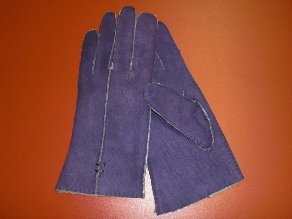 G 738 (Purple)