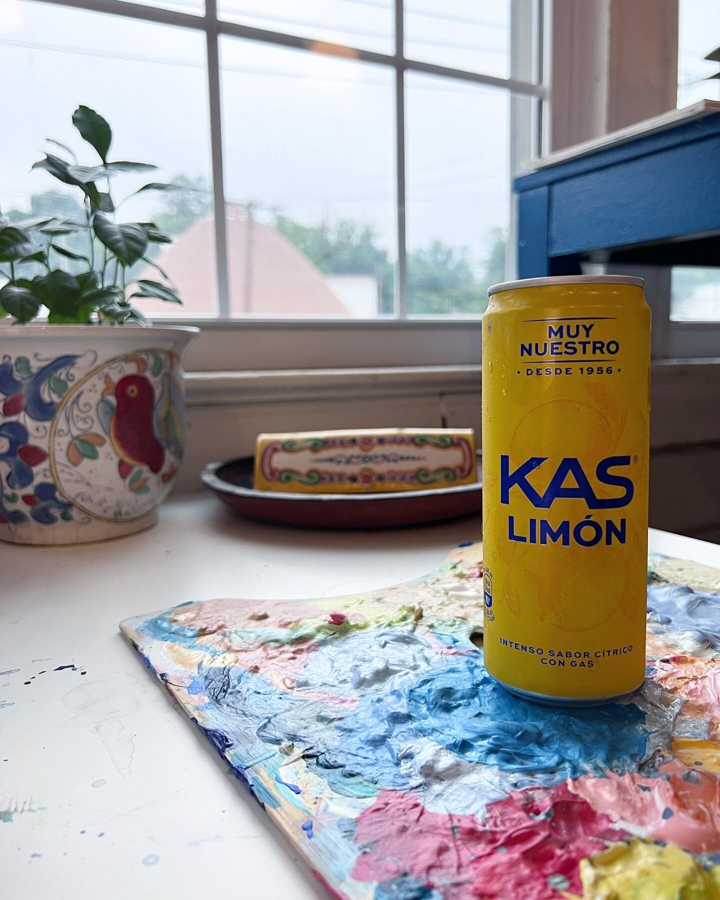 IYKYK. #kaslimon // @kensingtonmarketmd #artbymeganstudio