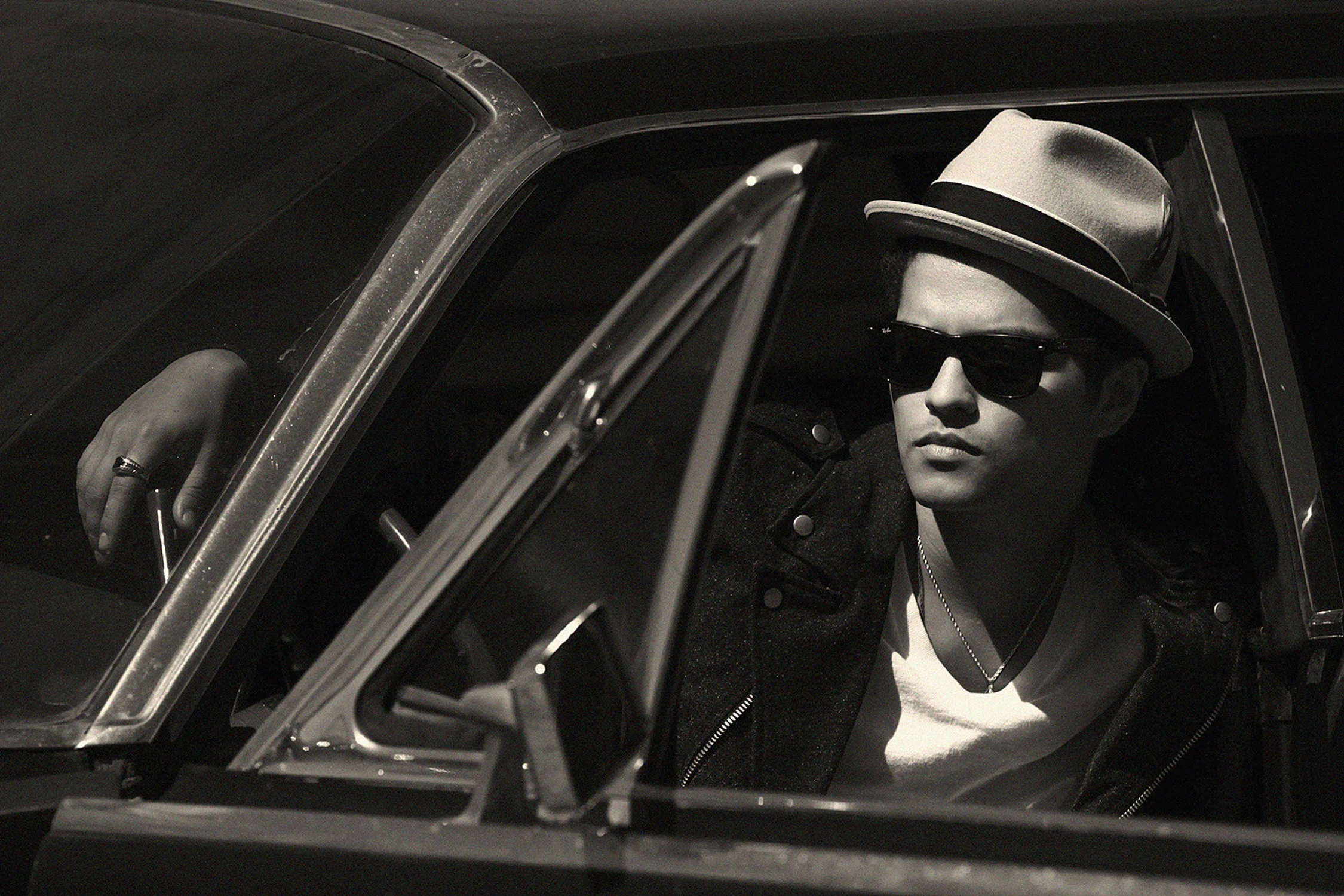 mh_BrunoMars_Press_HarperSmith_01.jpg