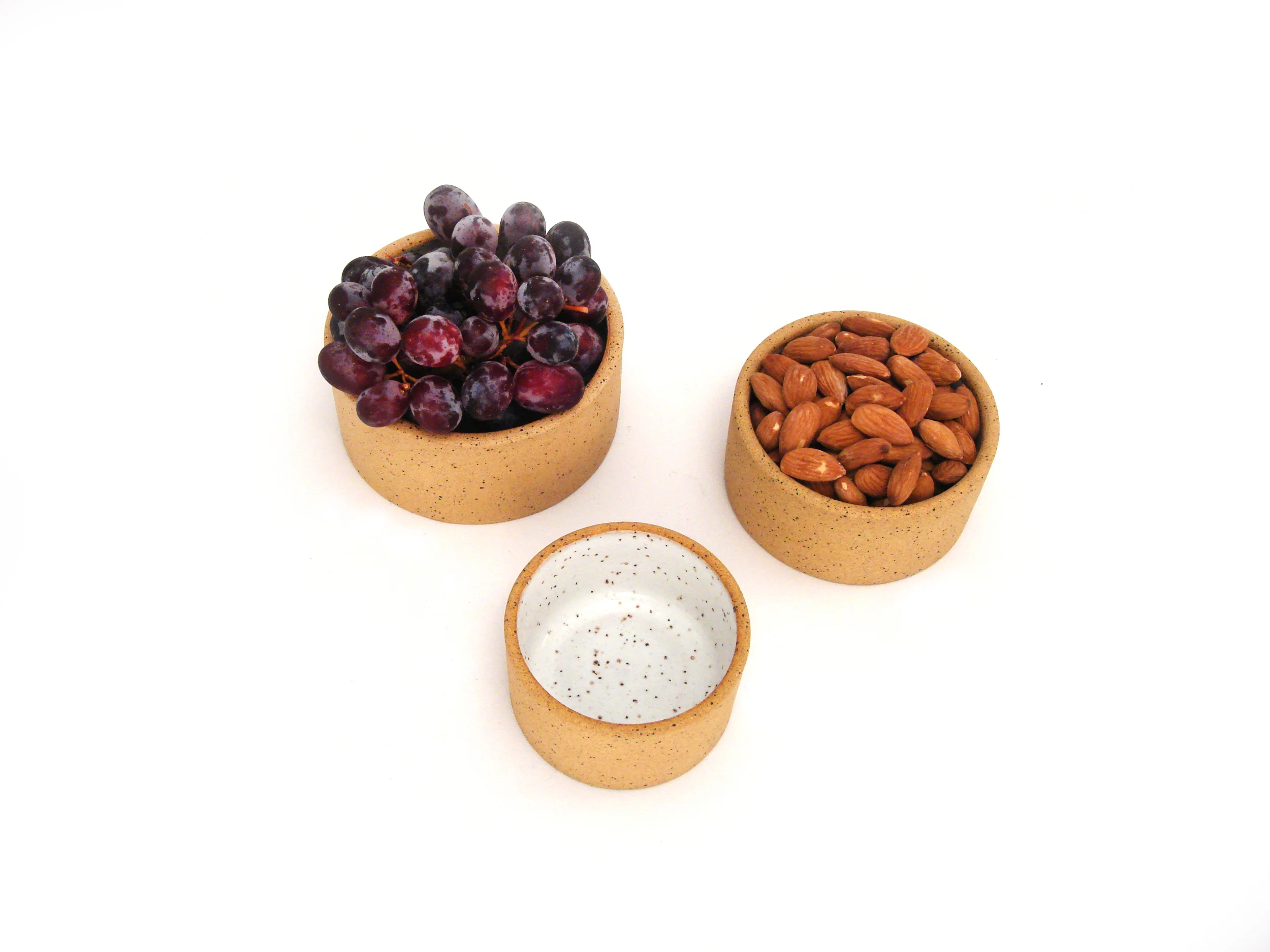 cylinder_small_grapes.jpg