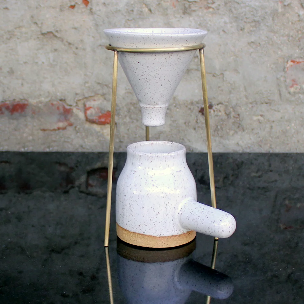 COFFEE_WHITE_CUP_FRONT.jpg