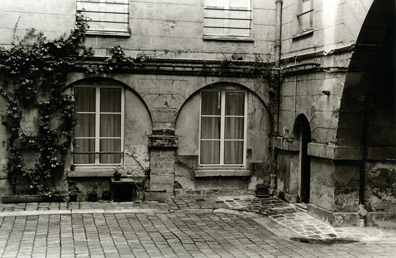 Courtyard Apartment, Paris