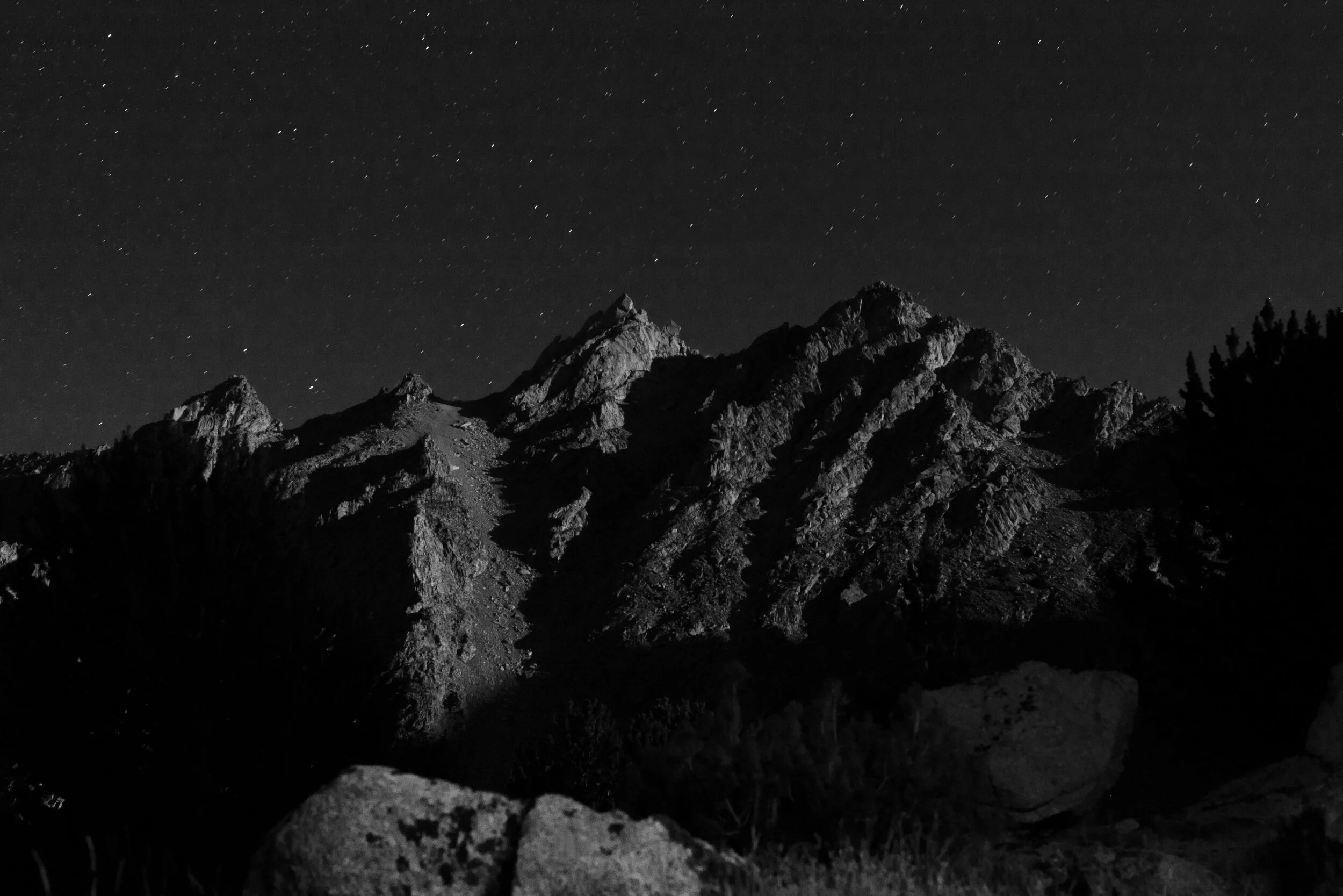 0801 Hiking Surprise Valley-8364-2.jpg