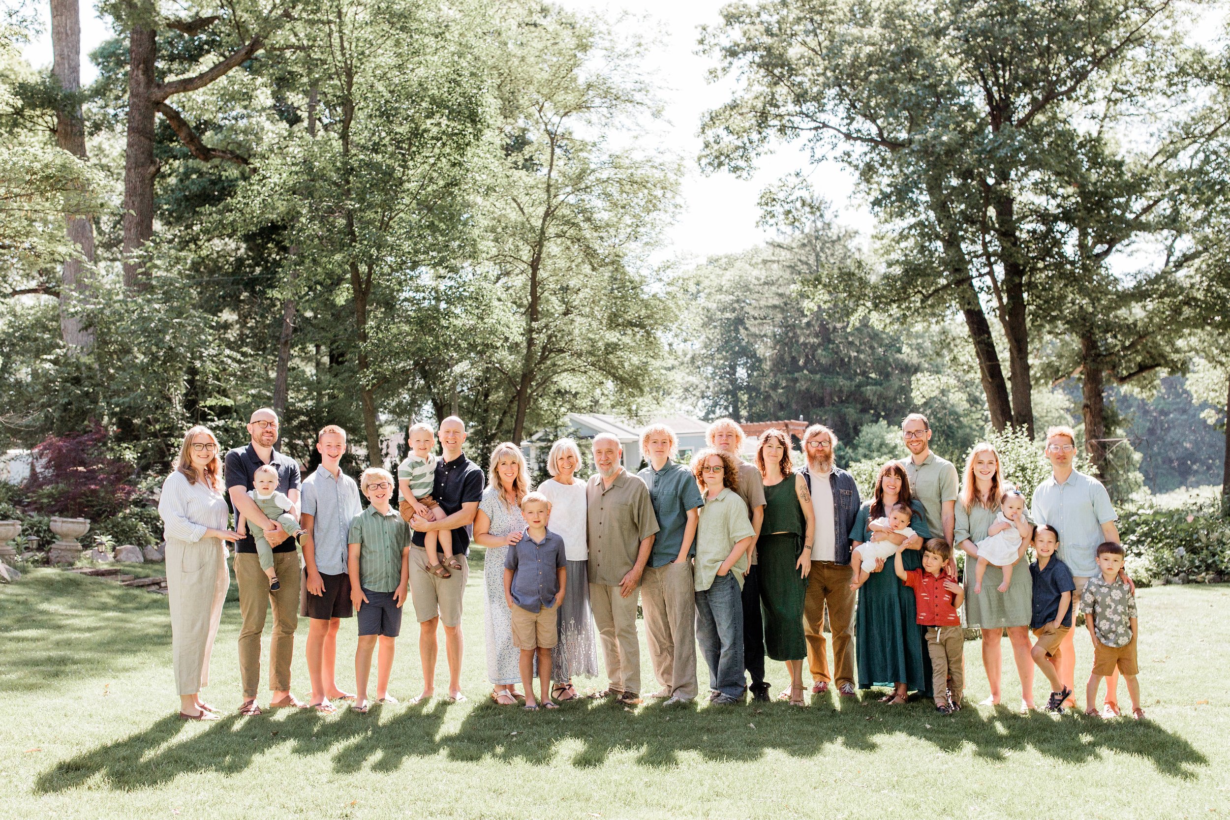 Extended Family Photos at a Flint Lake Vacation Rental | Valparaiso, IN Family Photographer
