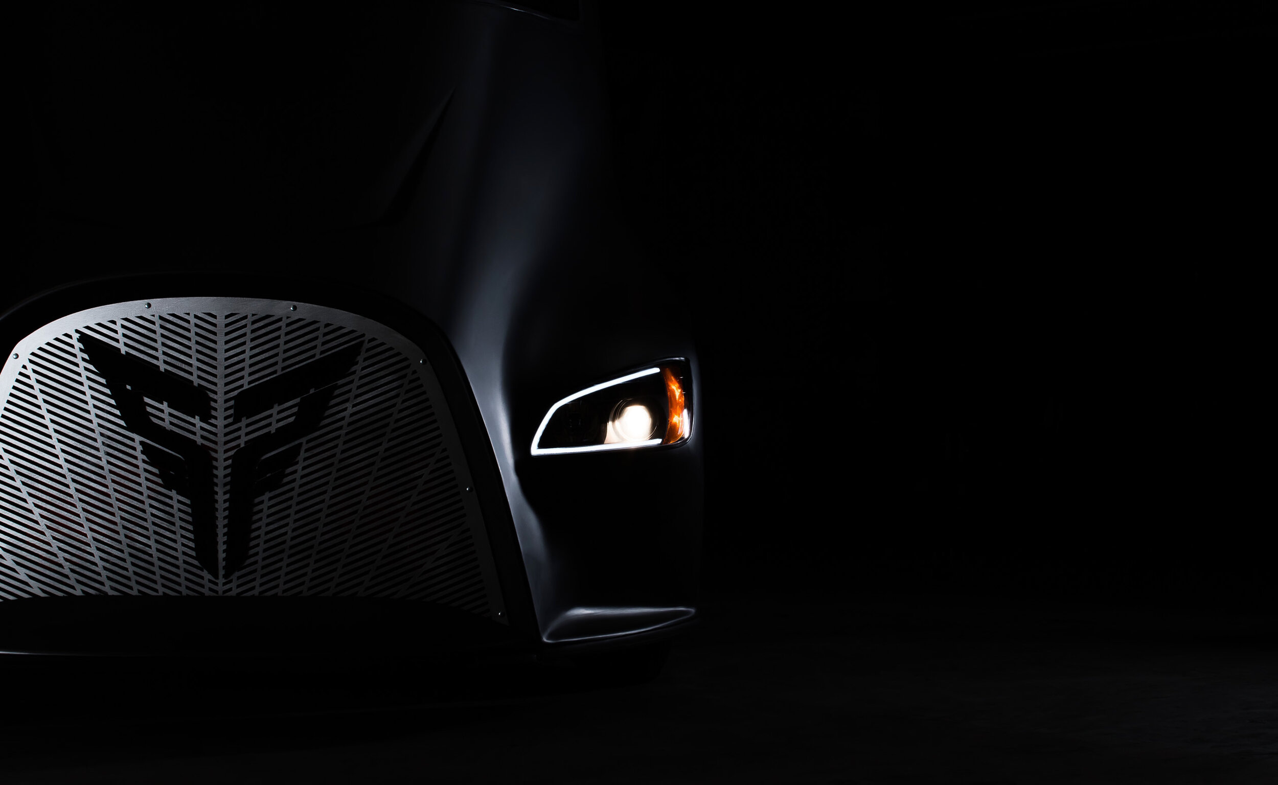 EtOne Grill Dark 4.jpeg