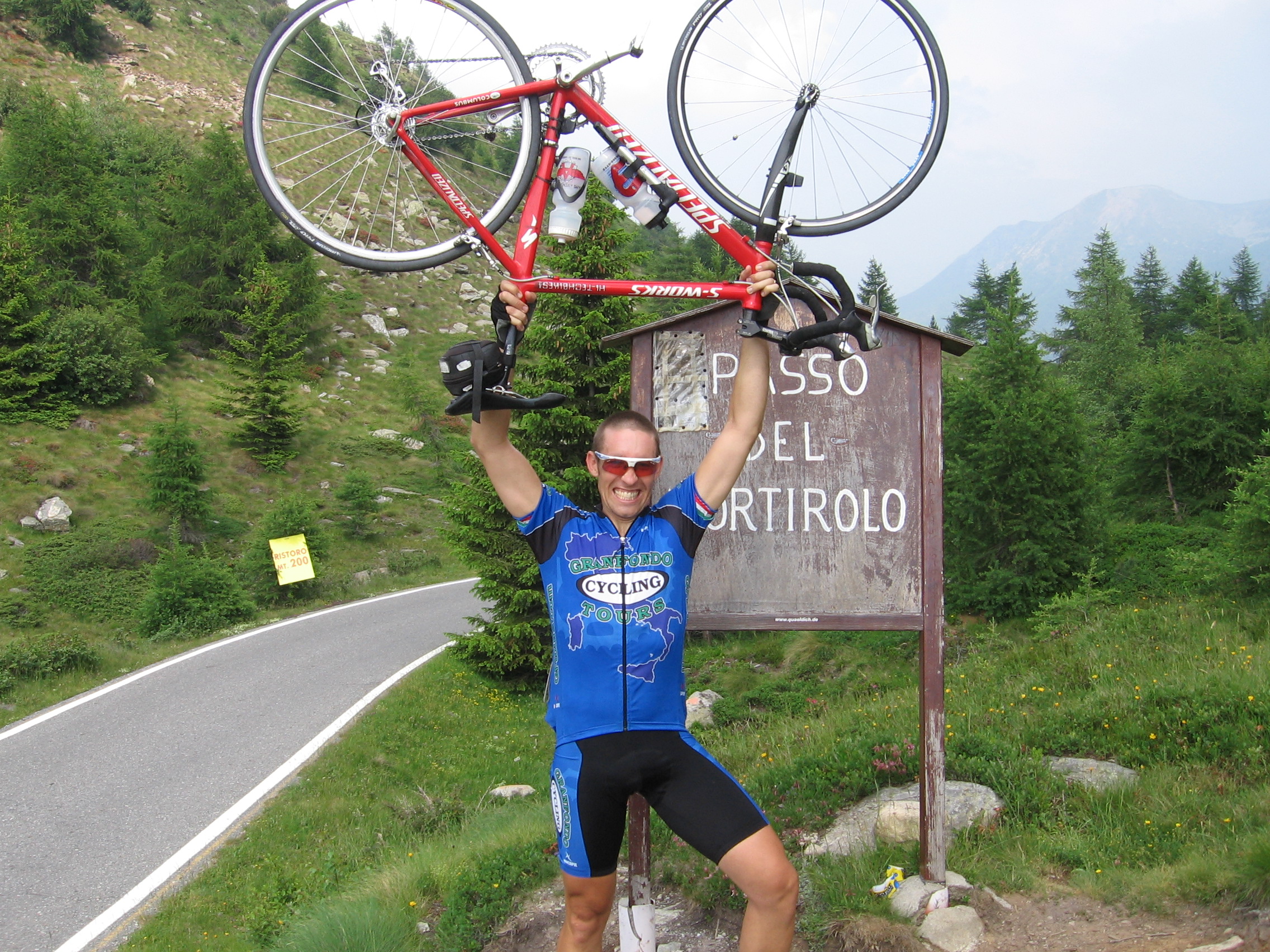 passo mortirolo cycling