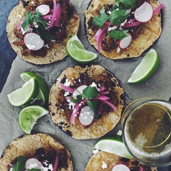 tacos y cervezas
