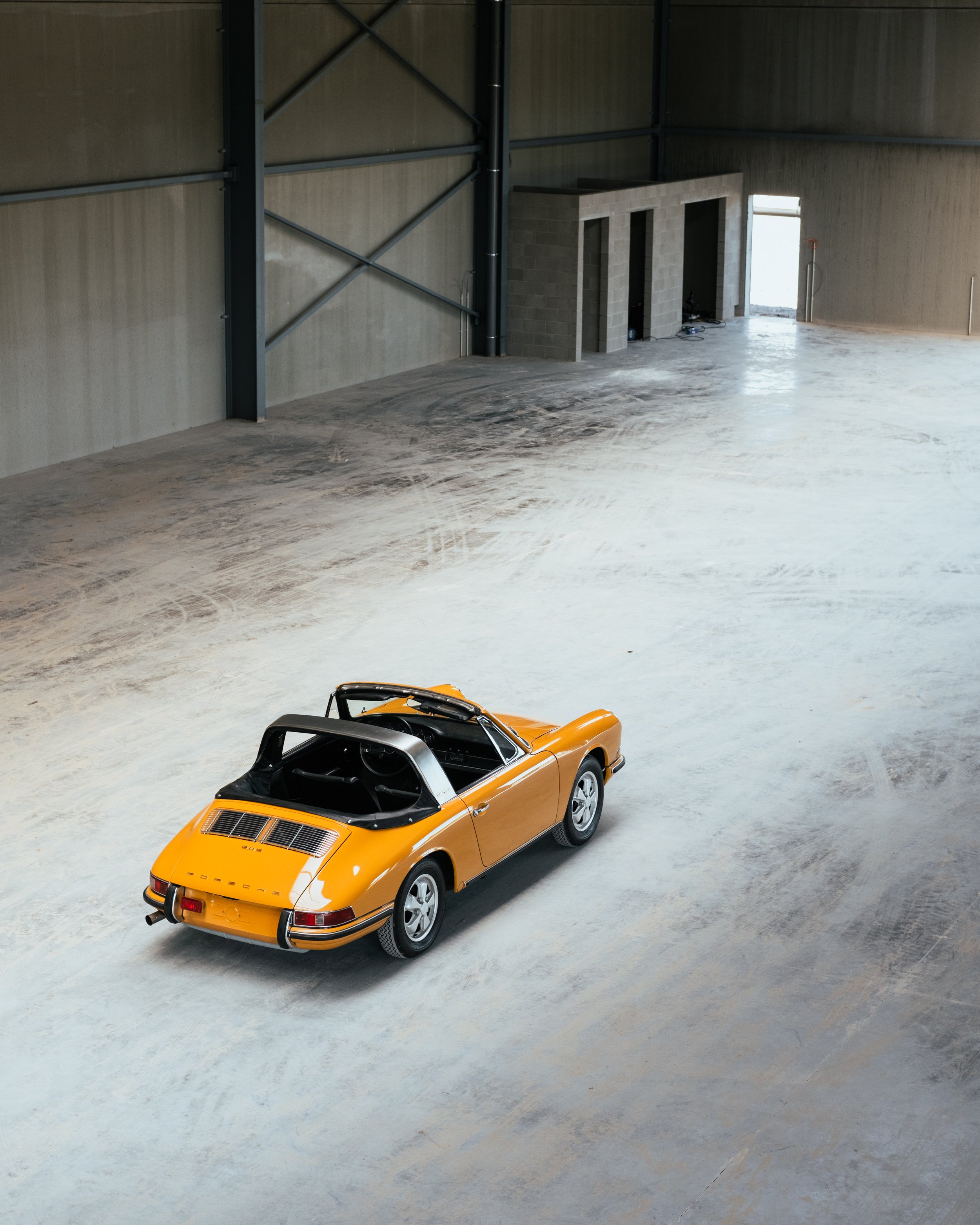 BONHAMS_AUG_23_BELGIUM_ZOUTE-4.jpg