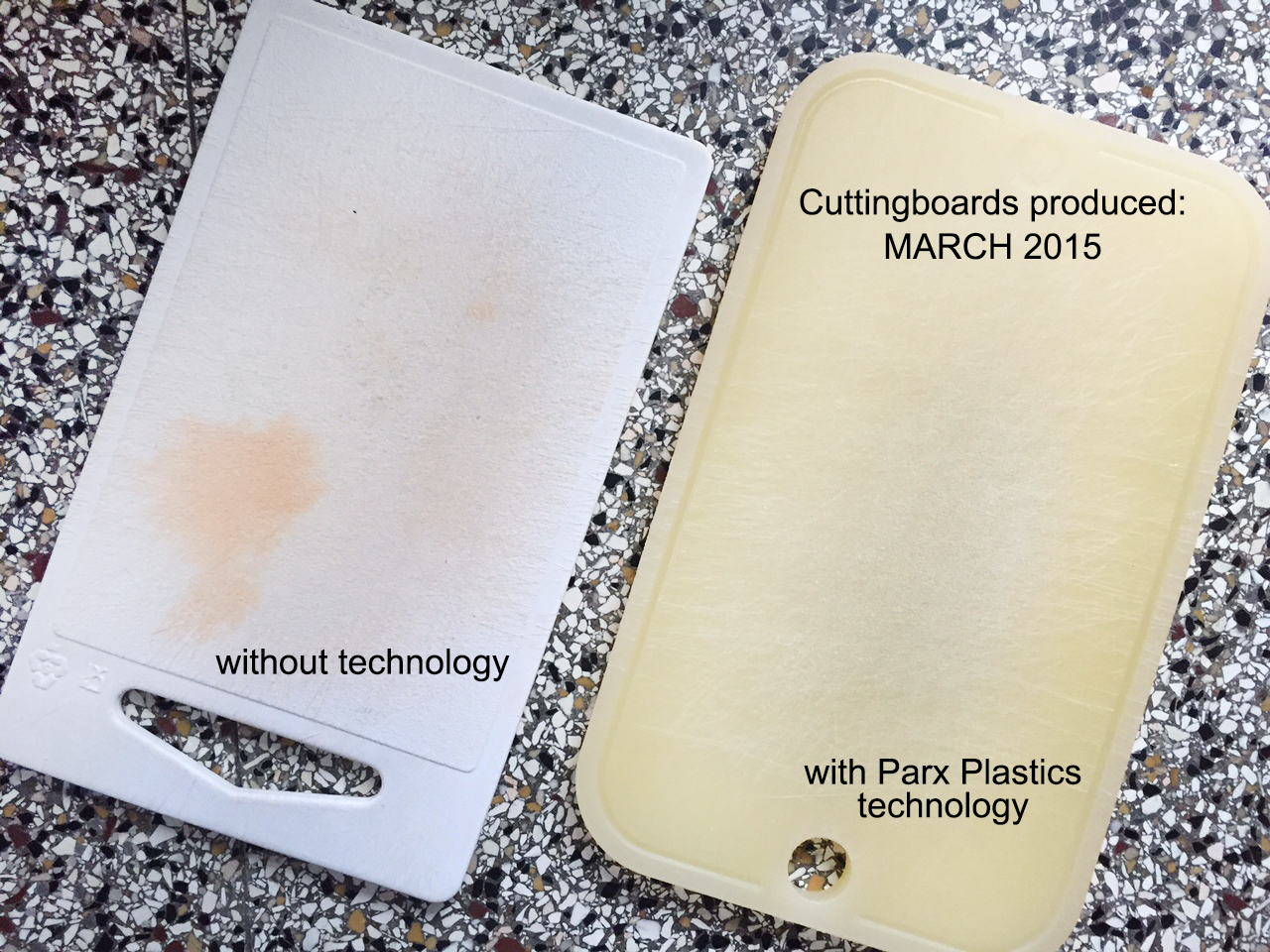 A cutting board without technology compared to a cutting board with Parx’ technology, used in the same household.