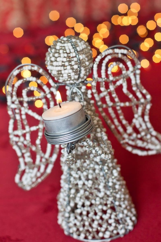 XM05 - Beade Angel Tealight Holder