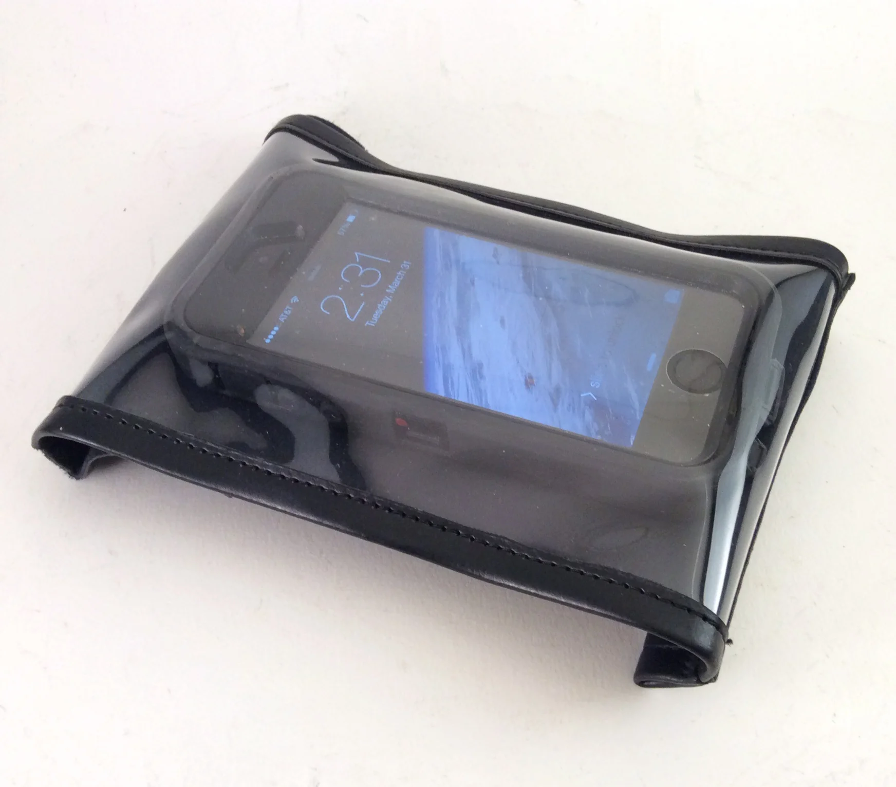 trilloboxblackwithphone.jpg