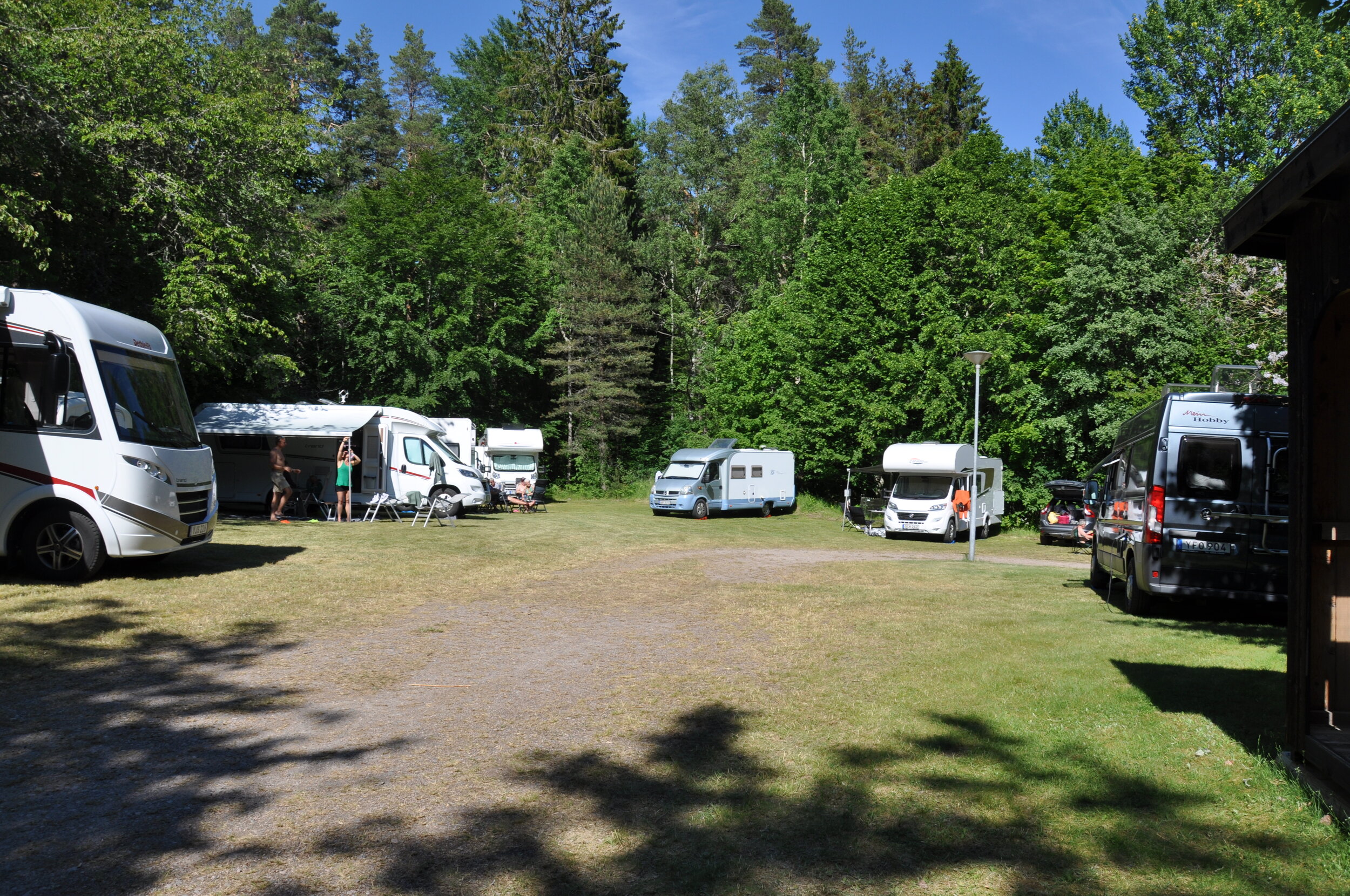  Campingplatserna är markerade från vänster med plats nr 1-14 