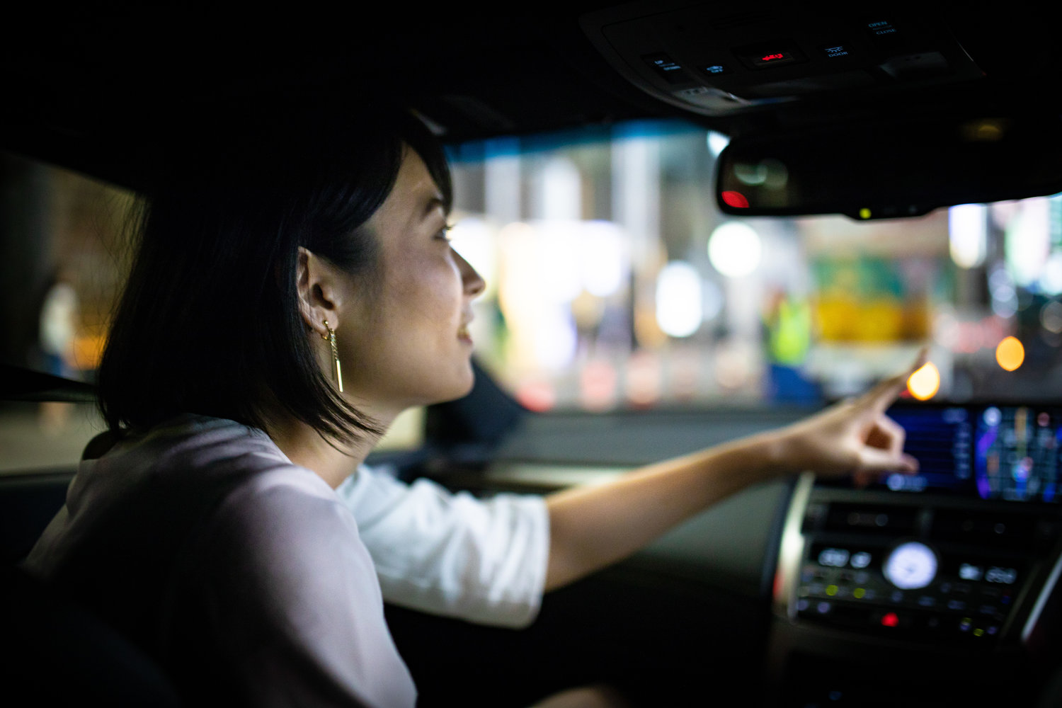 大人が恋するドライブデート 高級車で走る東京の夜 Anyca エニカ News カーシェアリングの最新ニュース