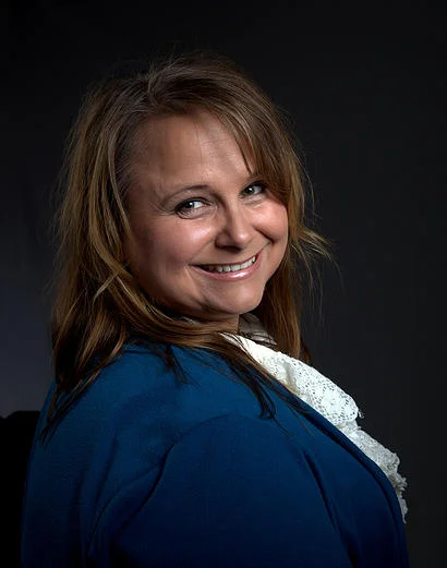 jenna blue sofia shoulder.jpeg