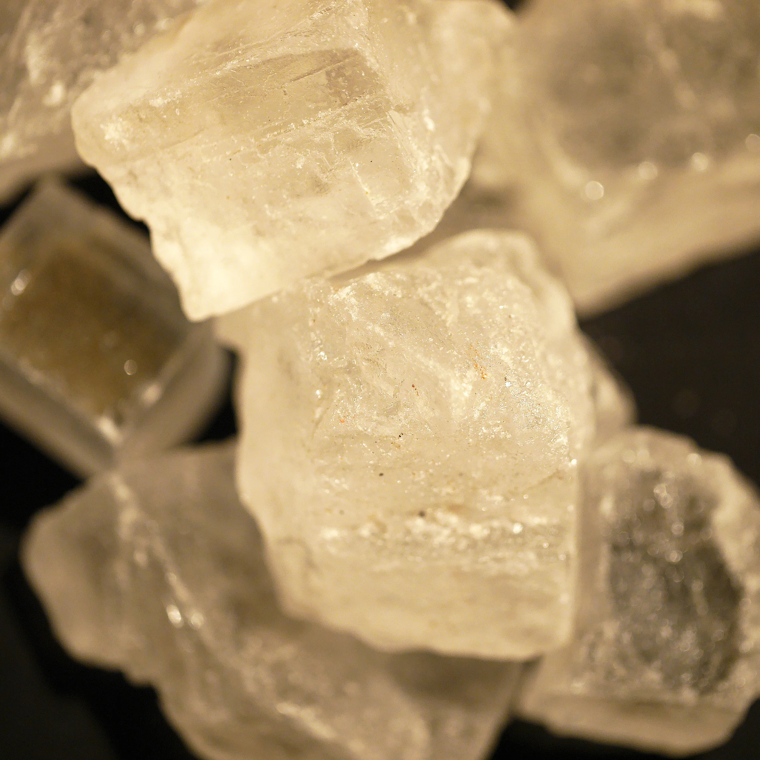 Halite crystals surface.jpg