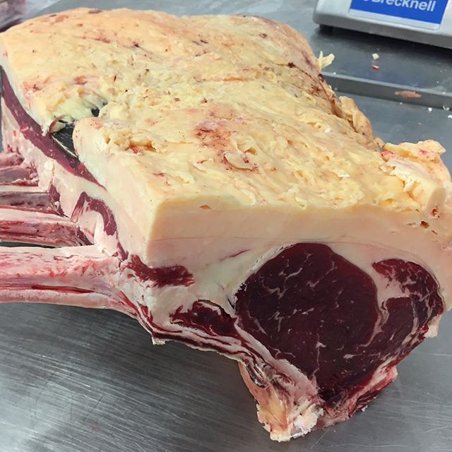 Rack of #glenarmshorthornbeef (cap on) a rather glorious thing. #himalayansaltaged.