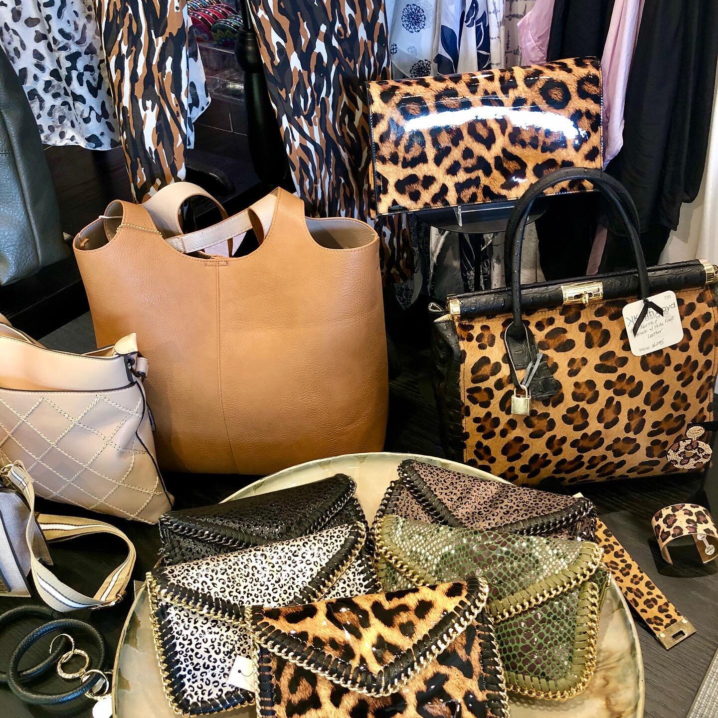 Carry on! New Fall purses and totes have arrived @lloydandlady boutiques!  Open today 10-6!
.
.
.
#purses #pursesforsale #bagsandpurses #pursesandclutches #fall #fallfashion #leatherpurse #haironhidepurse #shoplocal #shopraleigh #shopsmall #boutiques