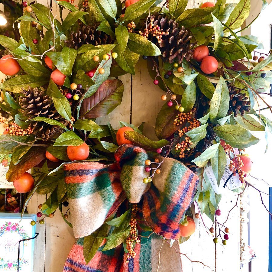 Custom Fall wreaths have arrived @lloydandlady boutiques!  Come make your selection today!
.
.
.
#fallwreath #fallwreaths #fall #floraldesign #wreath #wreaths #wreathsforsale #shoplocal #shopraleigh #shoplocalraleigh #boutiqueshopping #boutique #shop