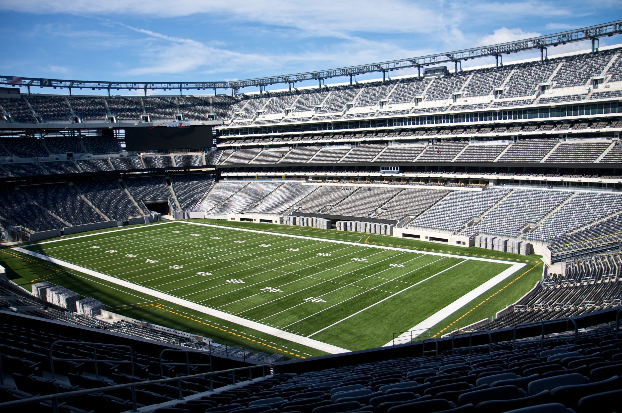 New_Meadowlands_Stadium_Mezz_Corner.jpg