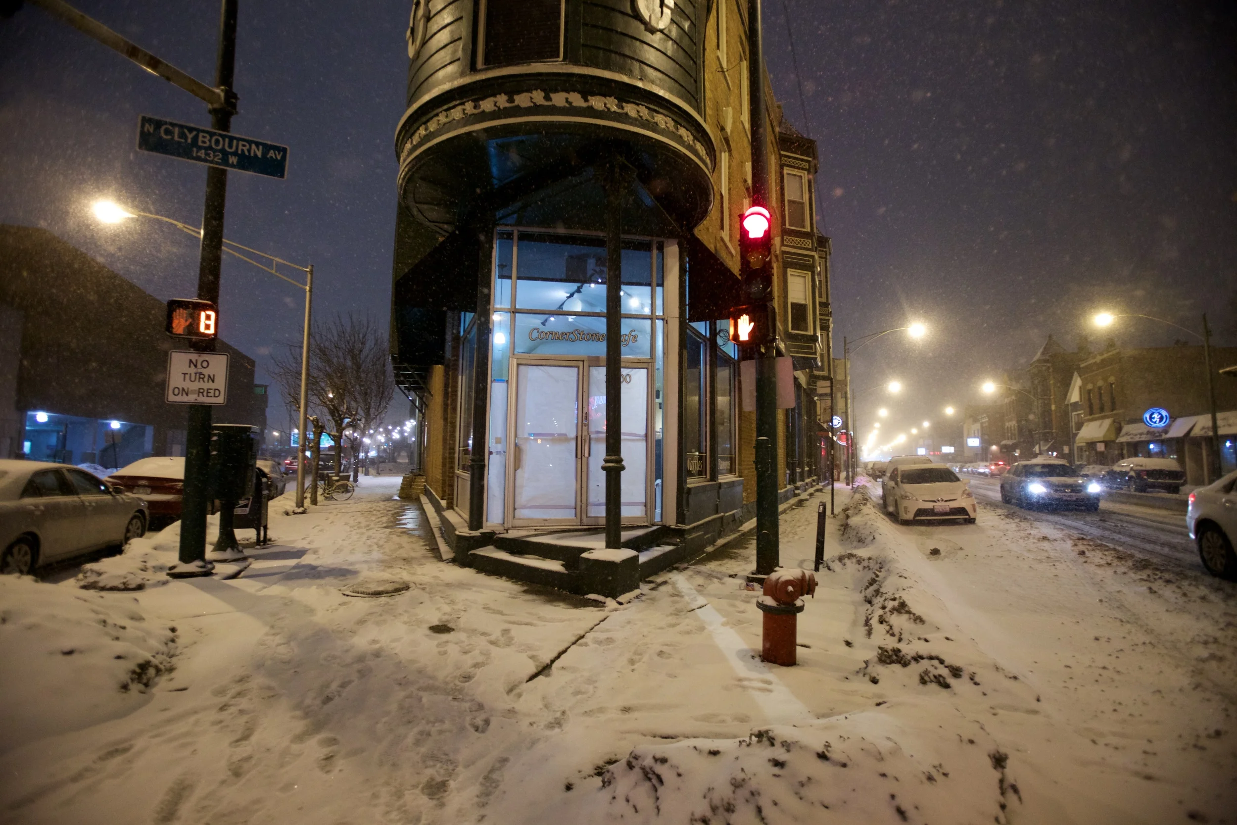 Snowfall - clybourn AVe.