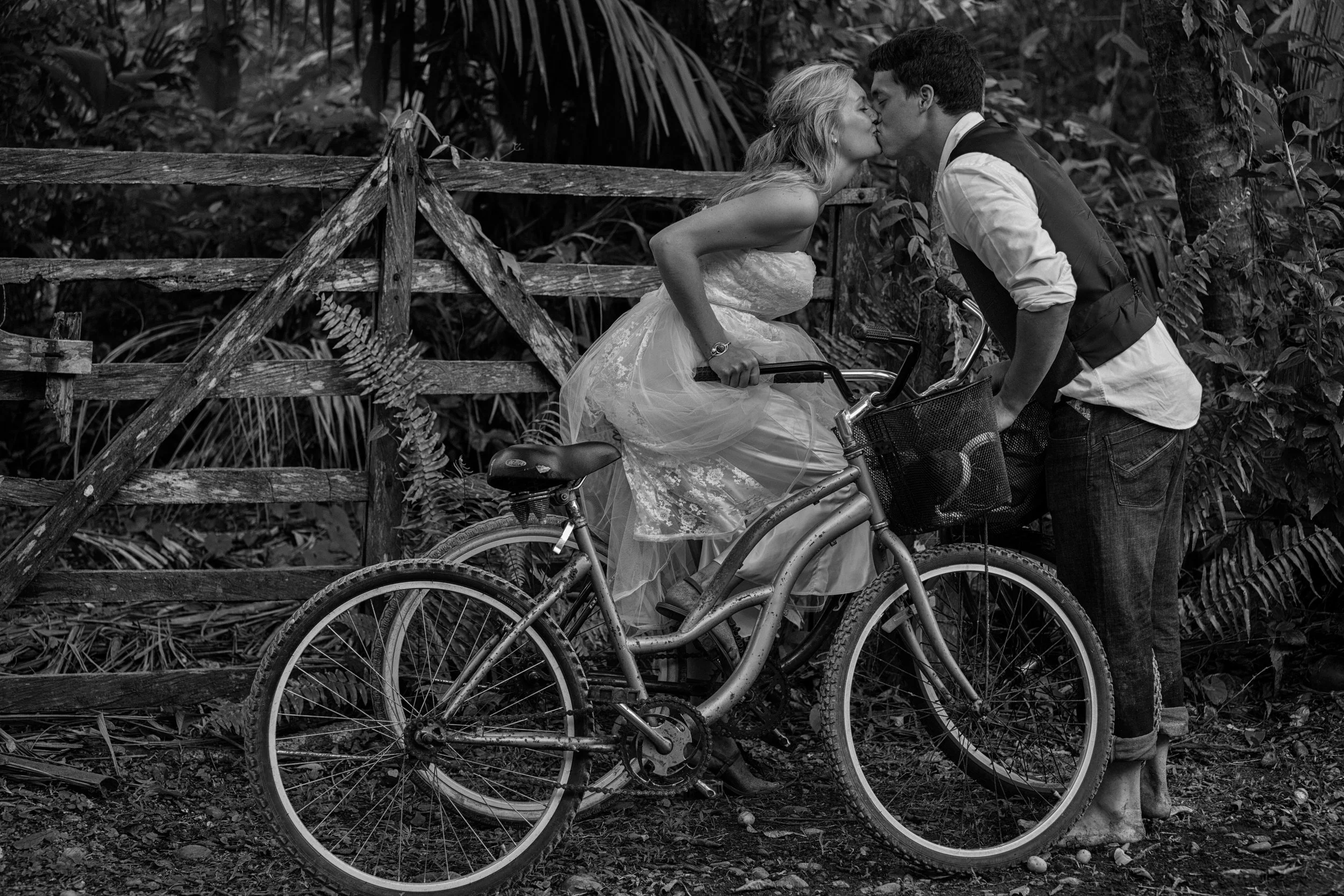 Documentary Destination Wedding Photography Costa Rica and Central América